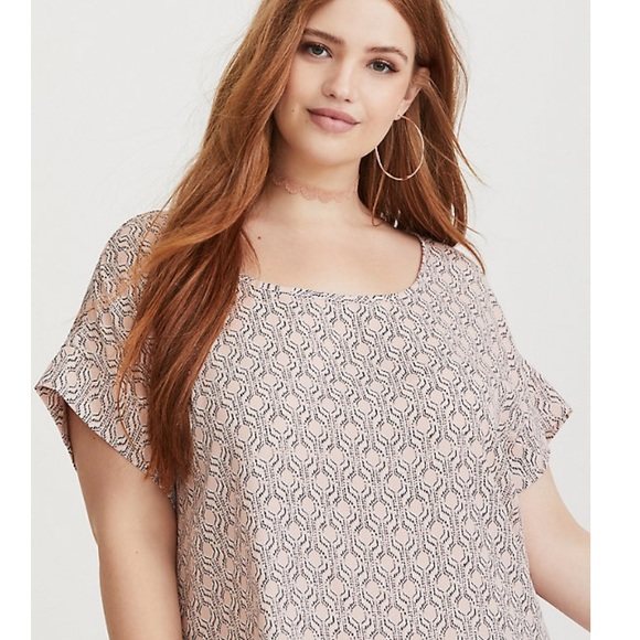 Multicolor Geo Print Open Back Georgette Blouse - Picture 4 of 8